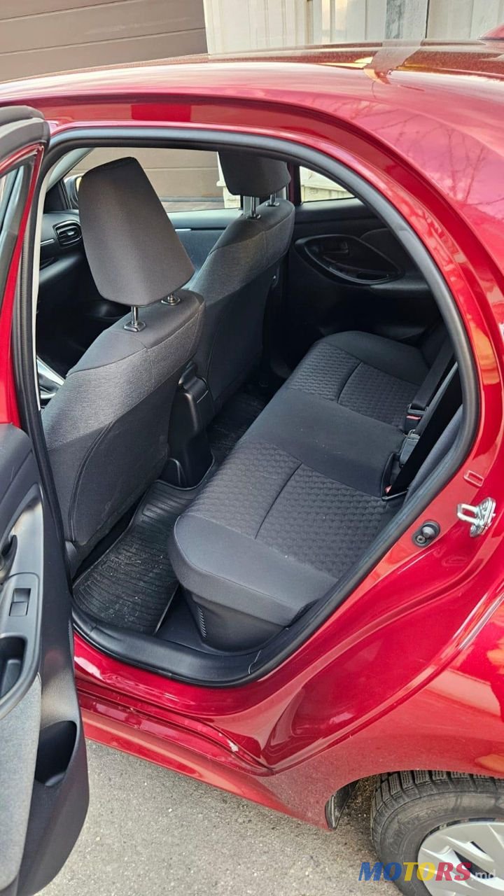 2021' Toyota Yaris photo #5