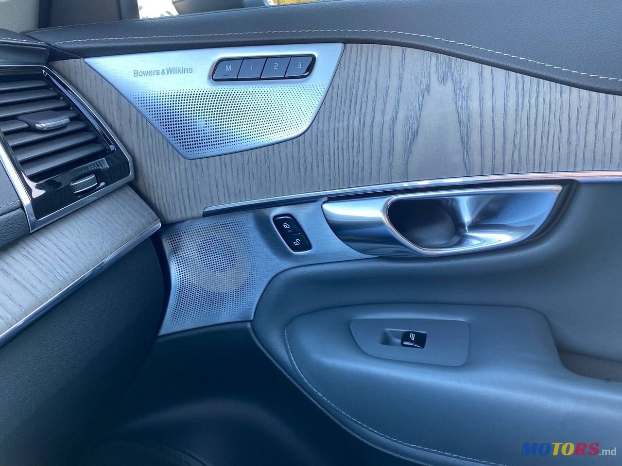 2020' Volvo XC90 photo #5