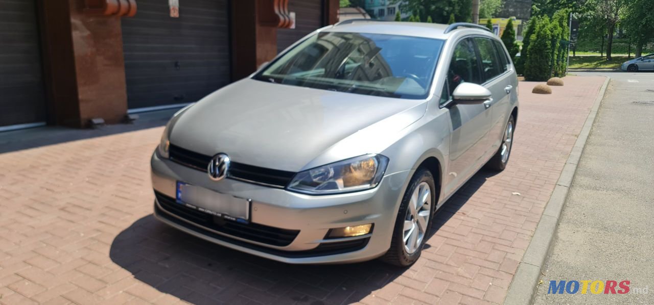 2013' Volkswagen Golf photo #2