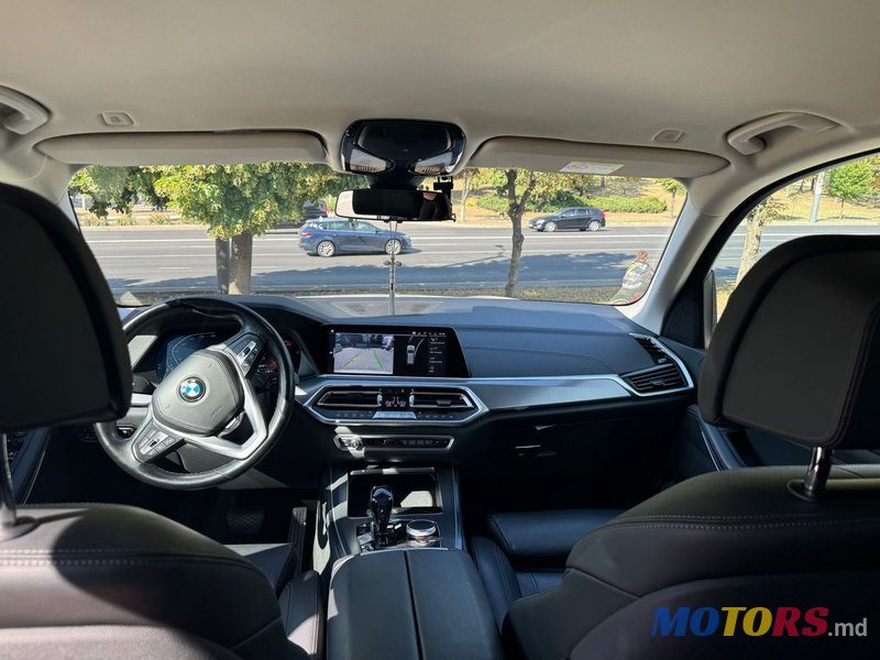 2019' BMW X5 photo #5