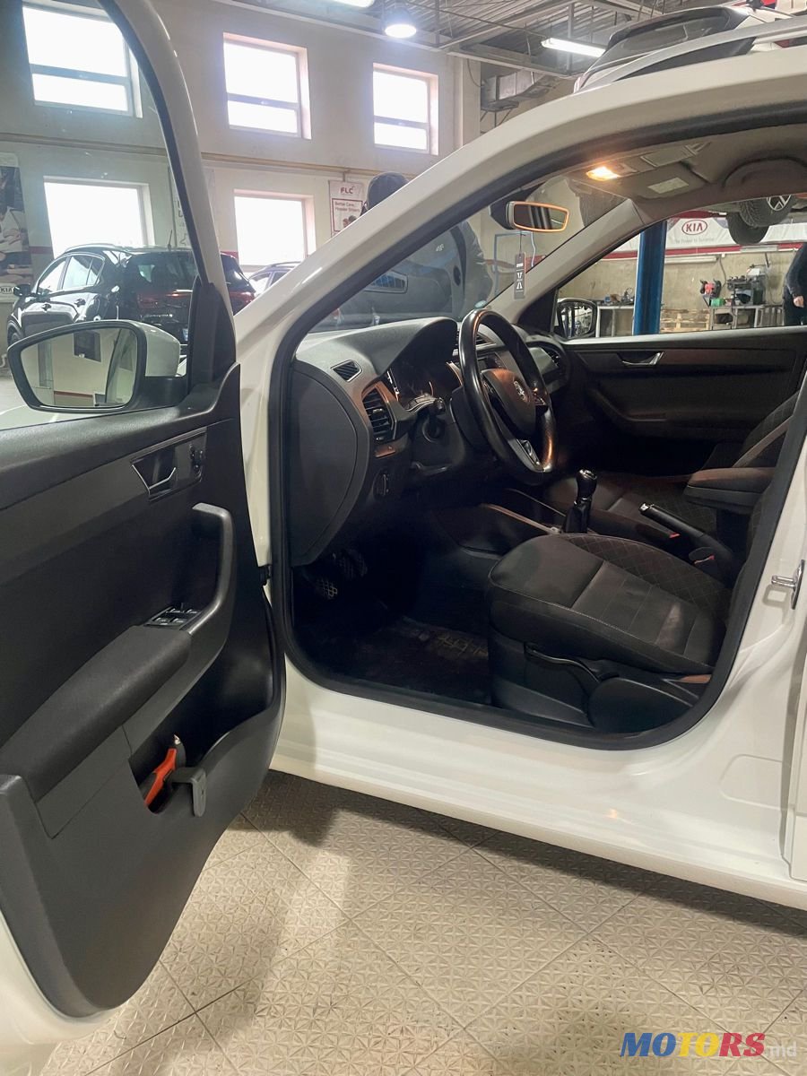 2015' Skoda Fabia photo #6