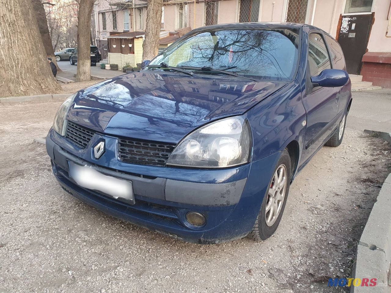 2004' Renault Clio photo #1