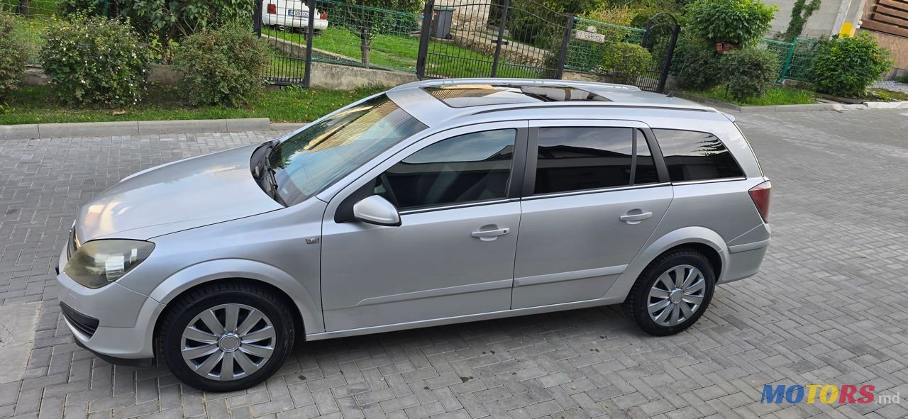 2006' Opel Astra photo #4