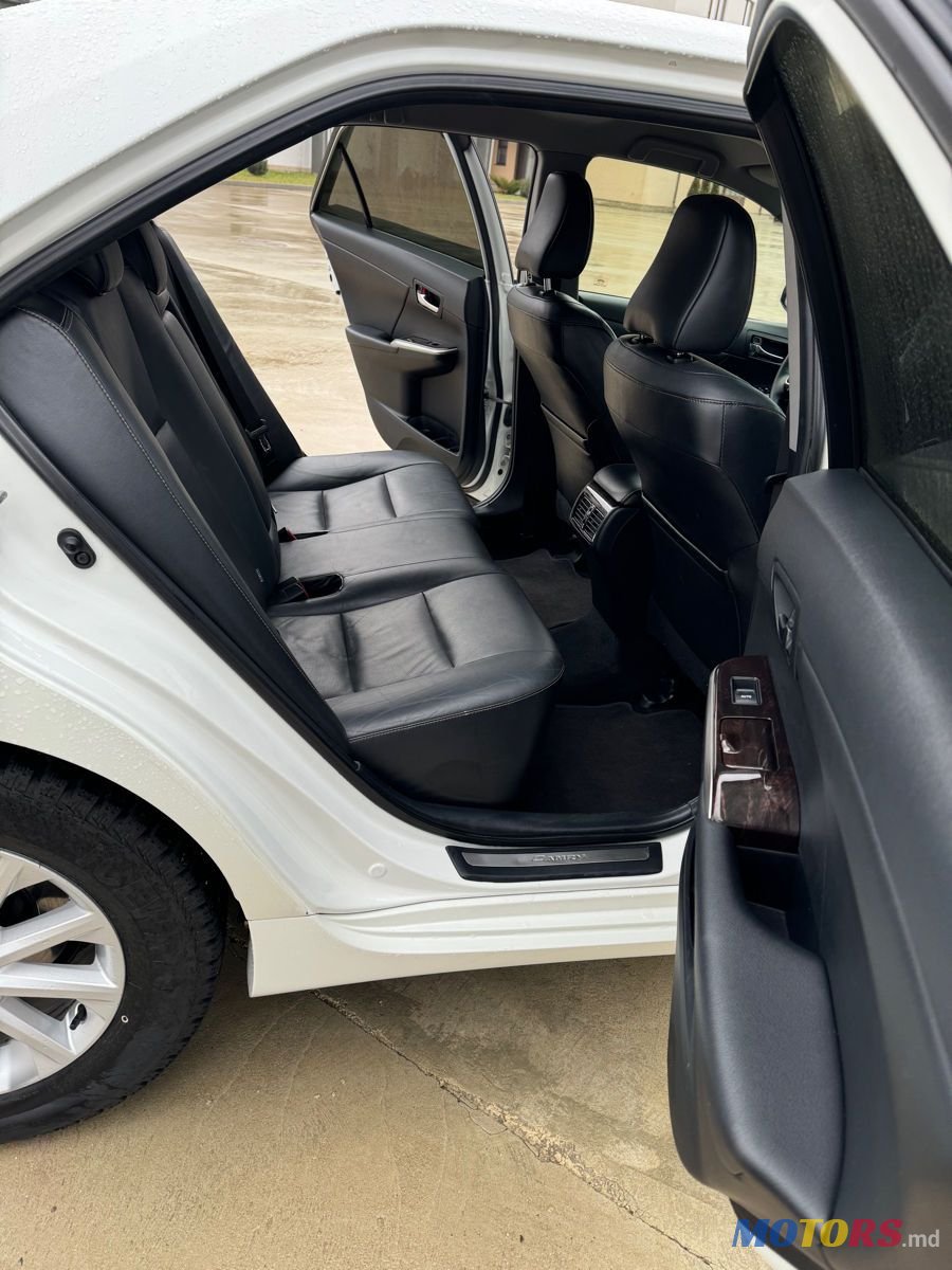 2015' Toyota Camry photo #5