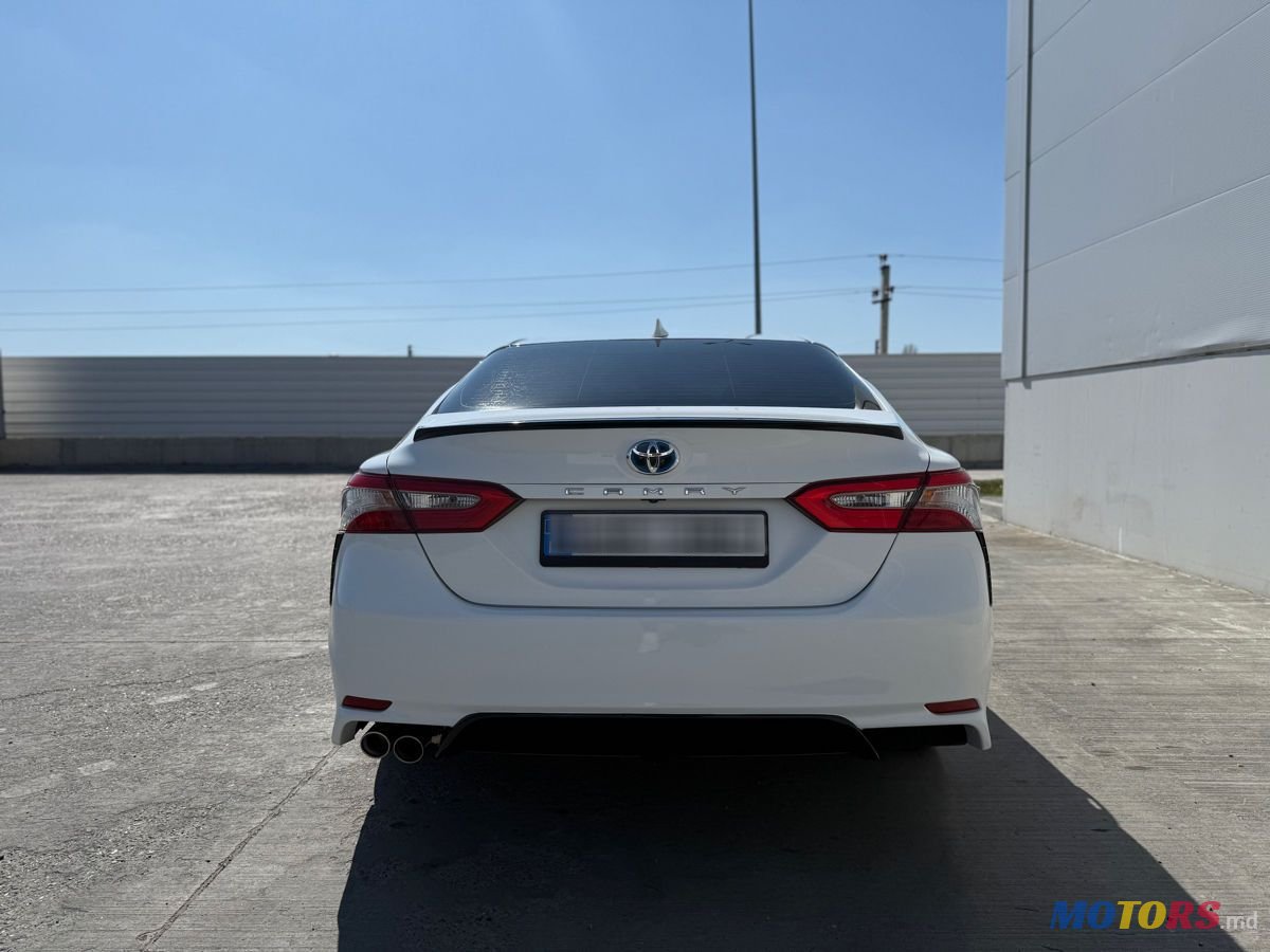 2018' Toyota Camry photo #2