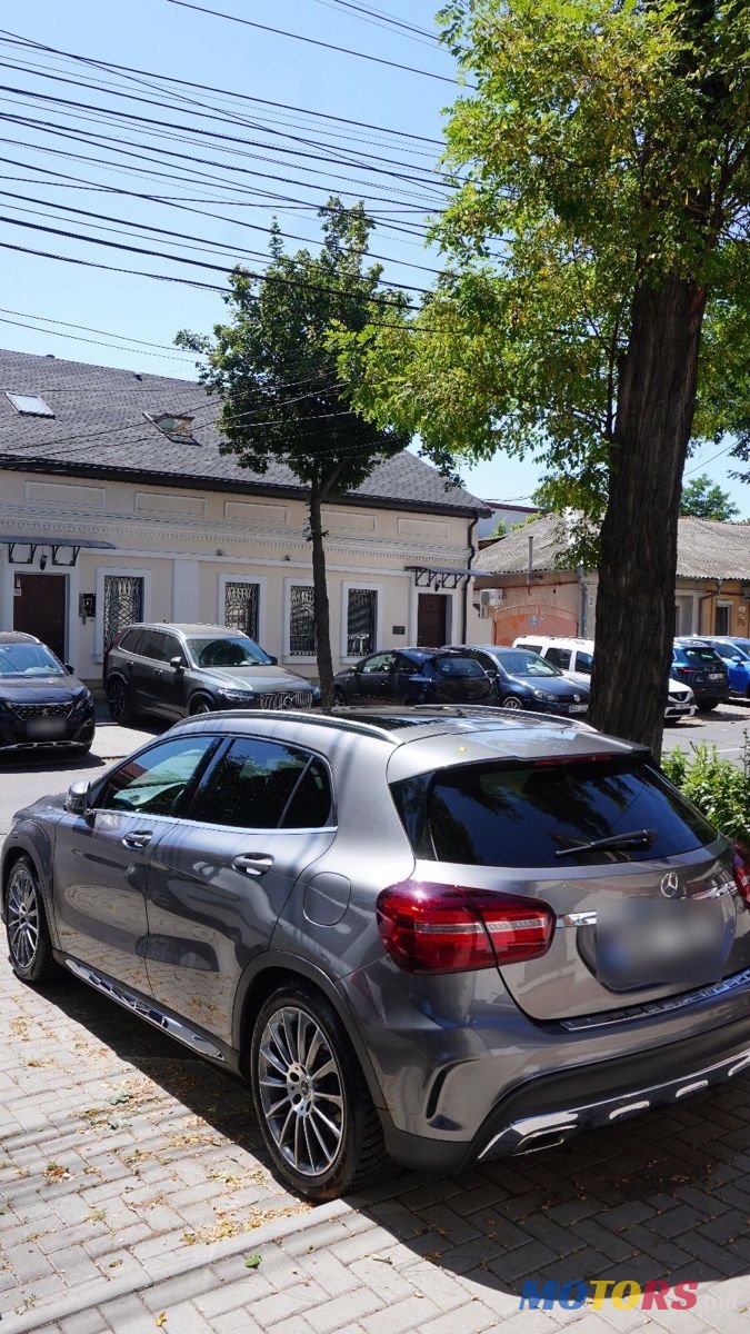 2017' Mercedes-Benz GLA photo #6