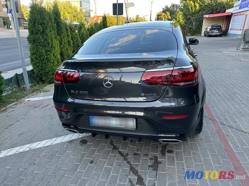 2021' Mercedes-Benz GLC photo #6