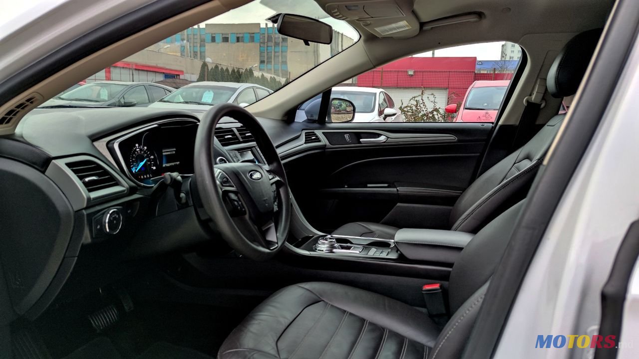 2017' Ford Fusion photo #5