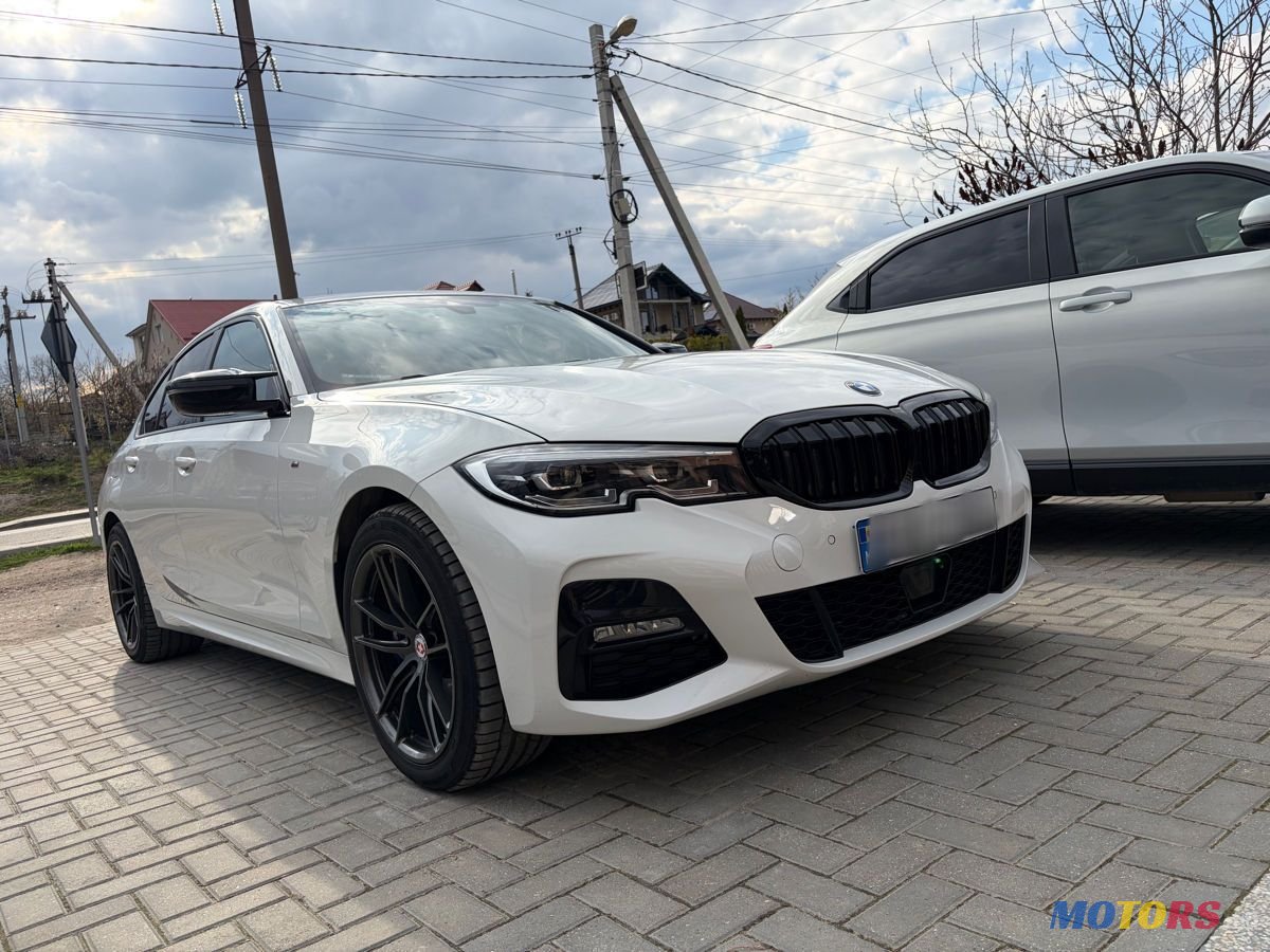 2020' BMW 3 Series photo #2