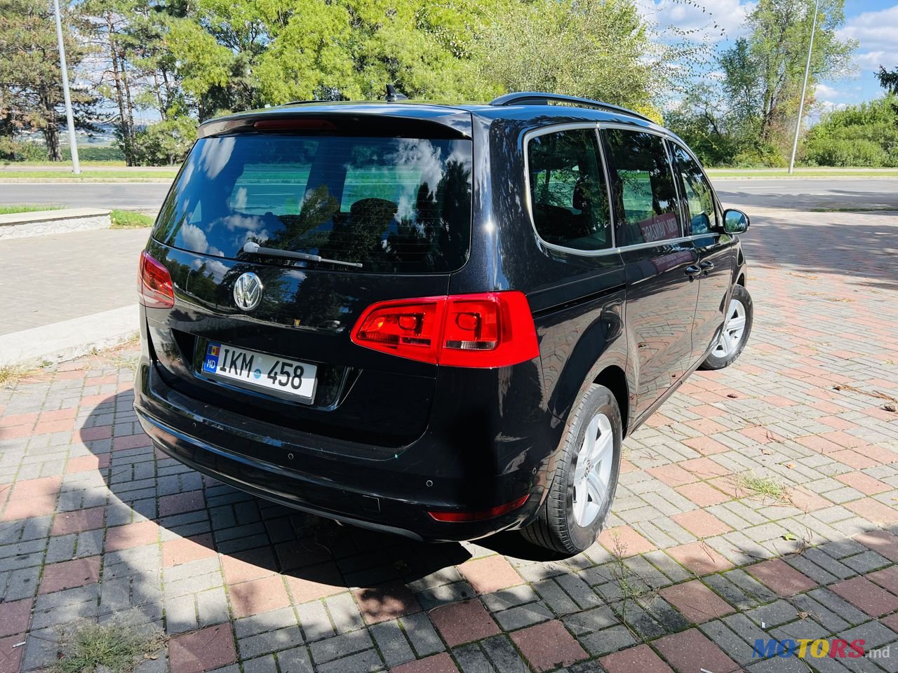 2013' Volkswagen Sharan photo #4