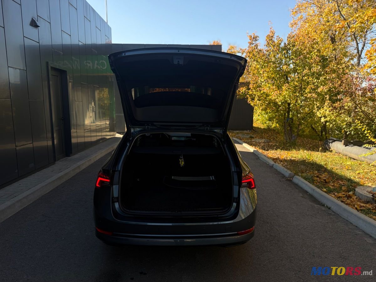 2021' Skoda Octavia photo #4