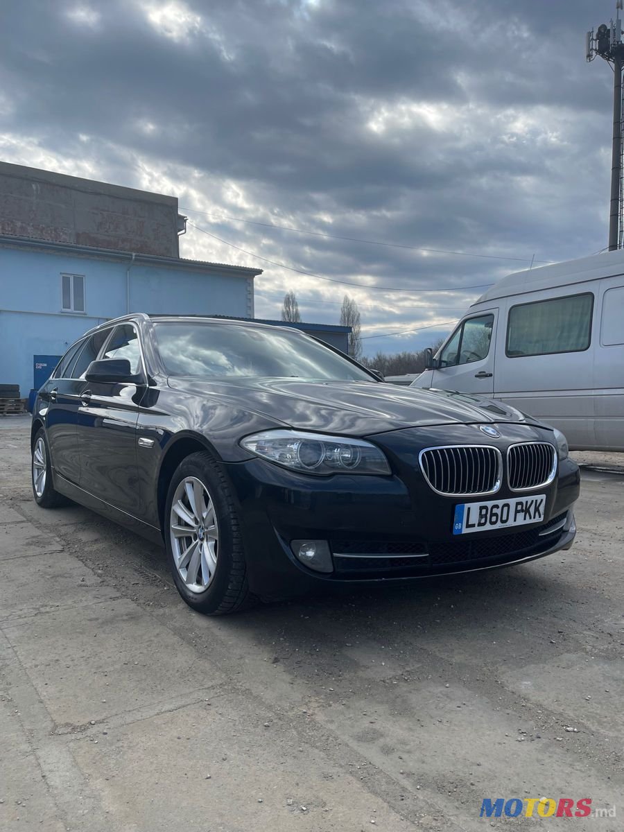 2010' BMW 5 Series photo #1