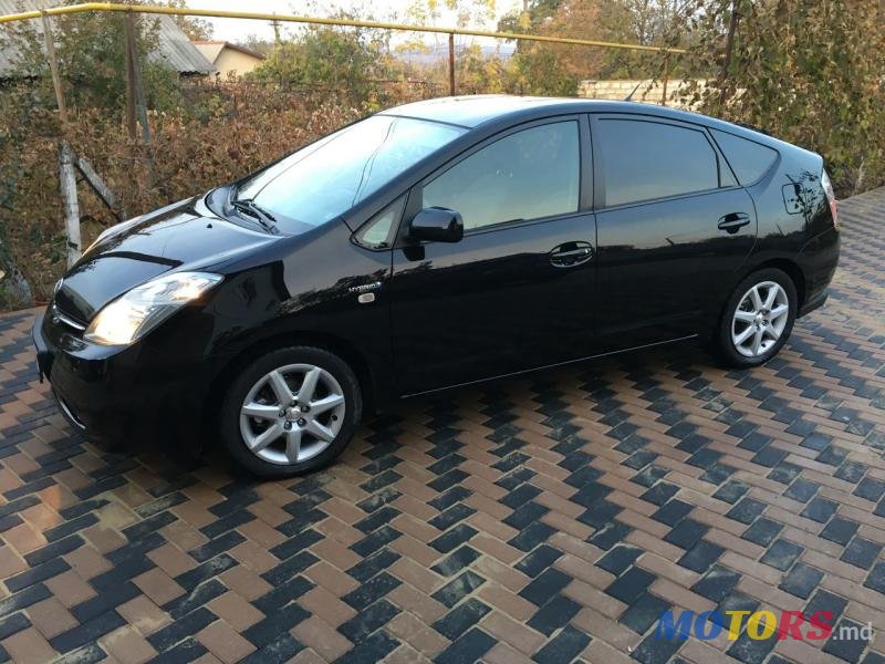 2007' Toyota Prius photo #2