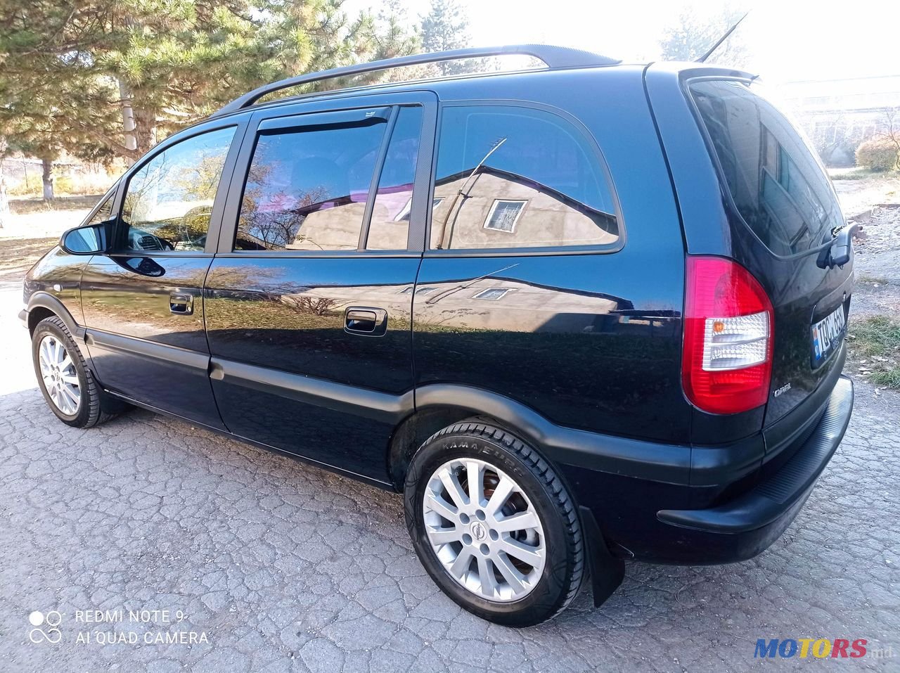2004' Opel Zafira photo #3