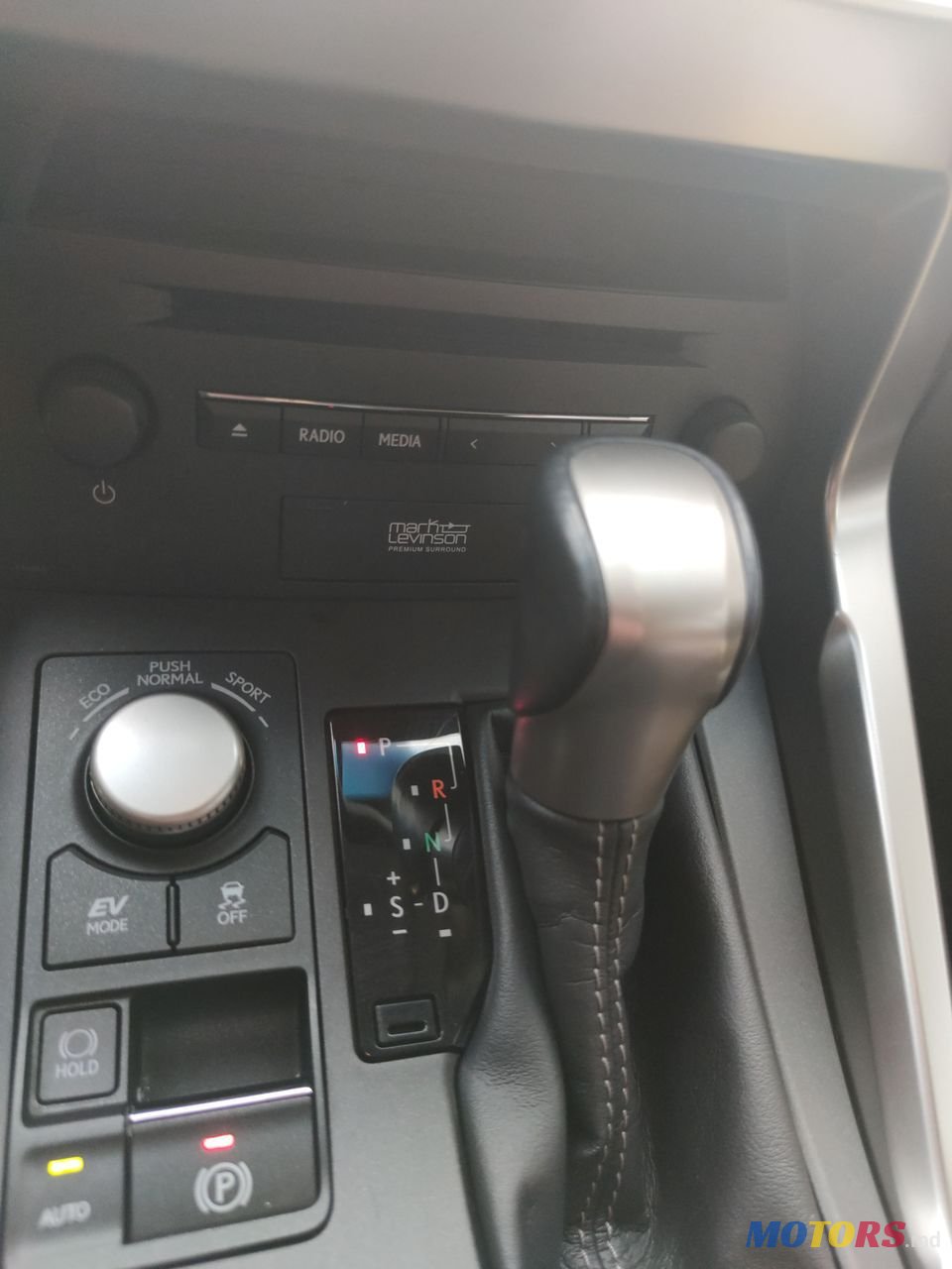 2015' Lexus Nx Series photo #3