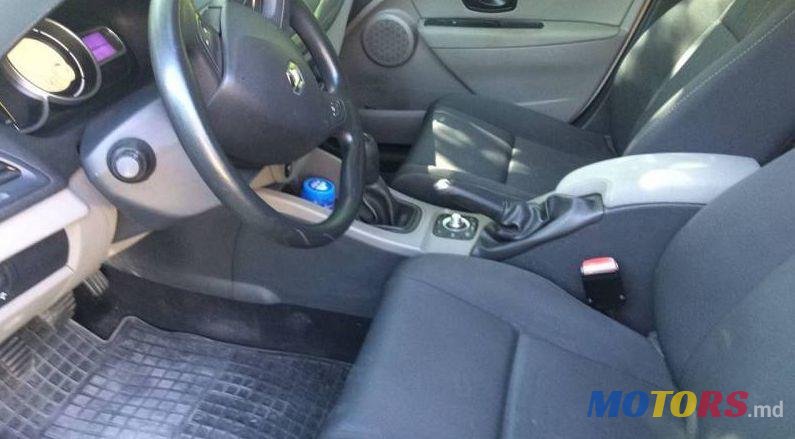 2013' Renault Megane photo #2