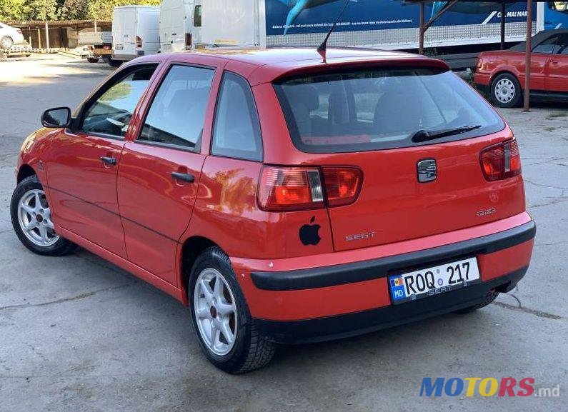 2002' SEAT Ibiza photo #2