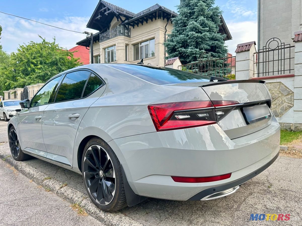2020' Skoda Superb photo #3