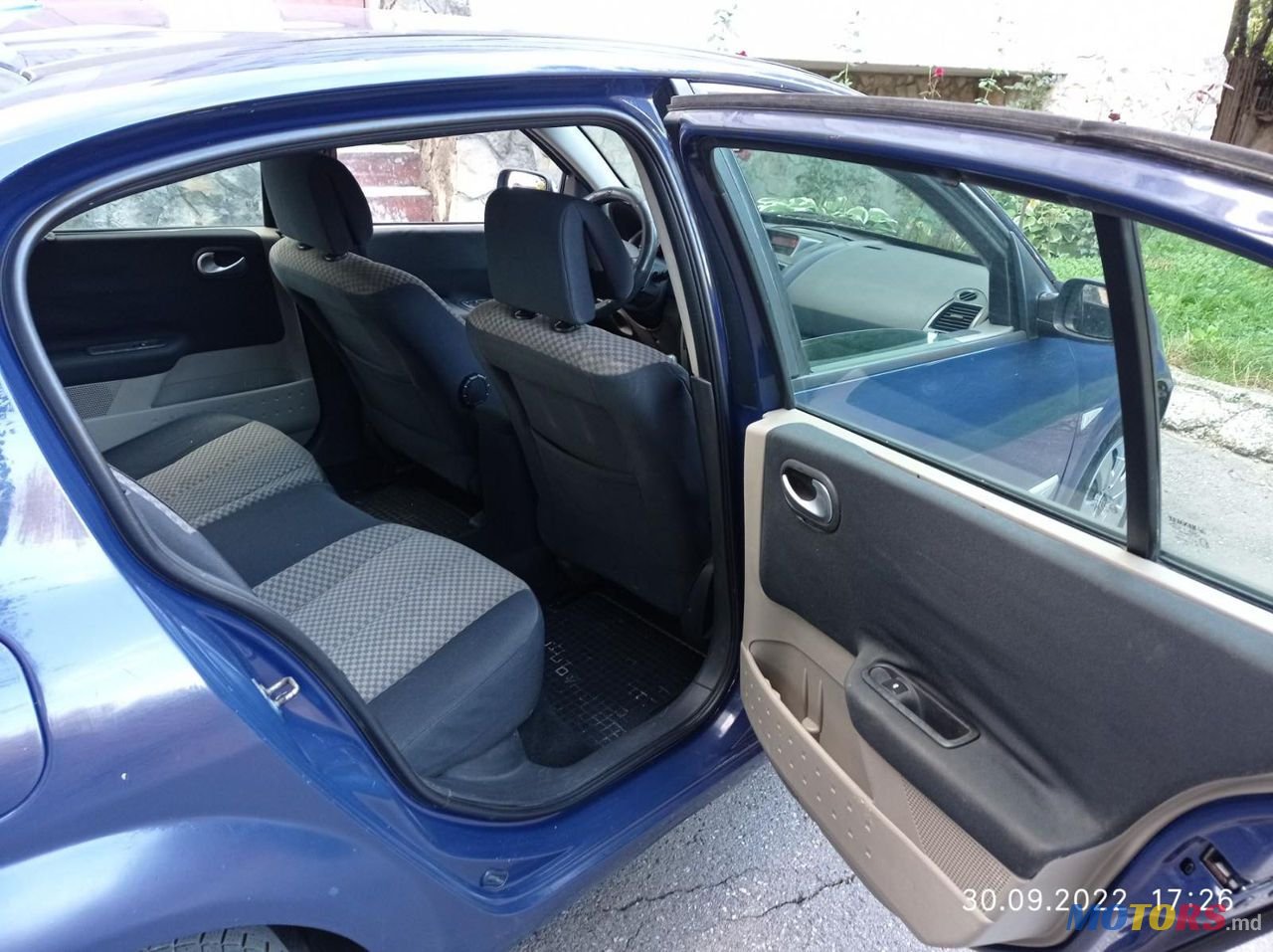 2006' Renault Megane photo #6