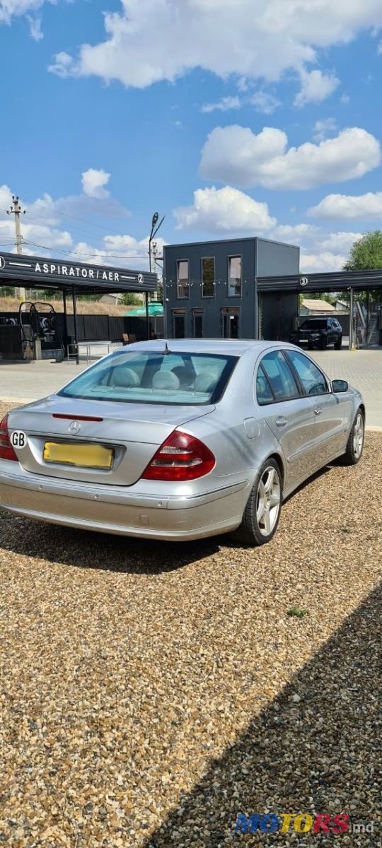 2002' Mercedes-Benz E Класс photo #5