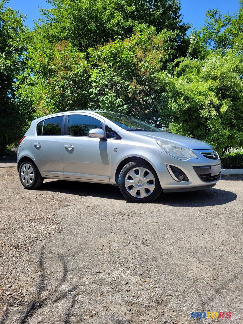 2012' Opel Corsa photo #2