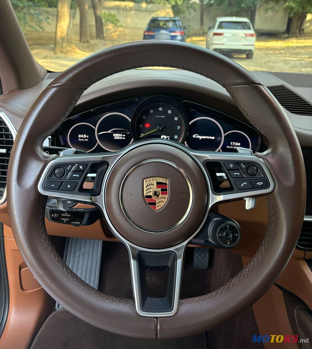 2019' Porsche Cayenne photo #5