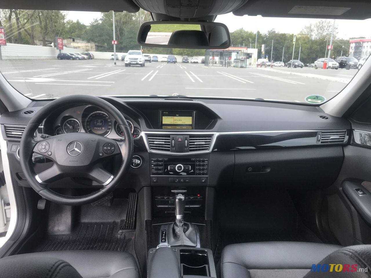 2011' Mercedes-Benz E Класс photo #6