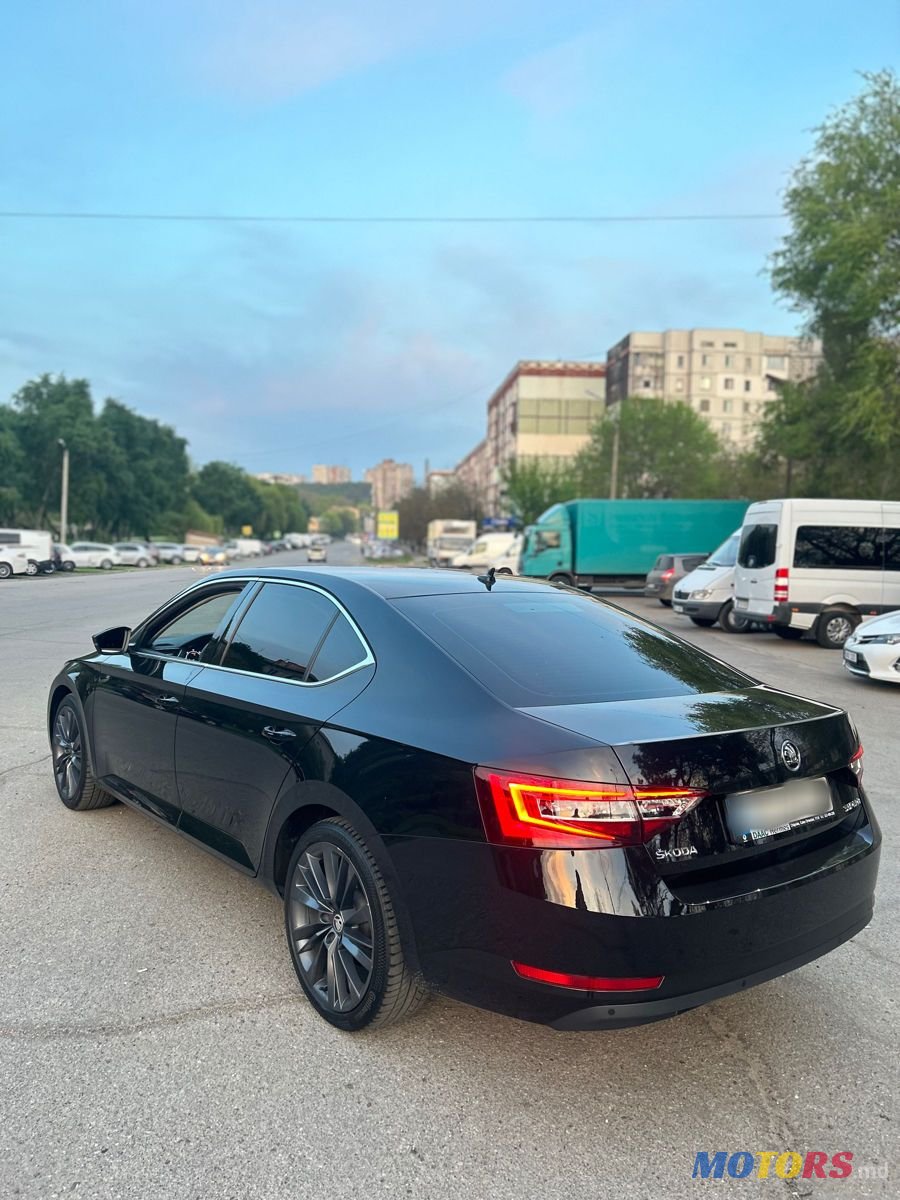 2017' Skoda Superb photo #4