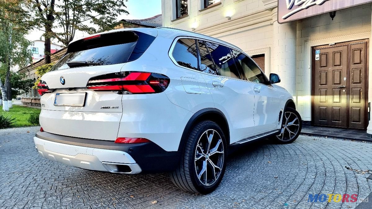 2024' BMW X5 photo #5