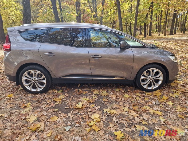 2017' Renault Grand Scenic photo #5