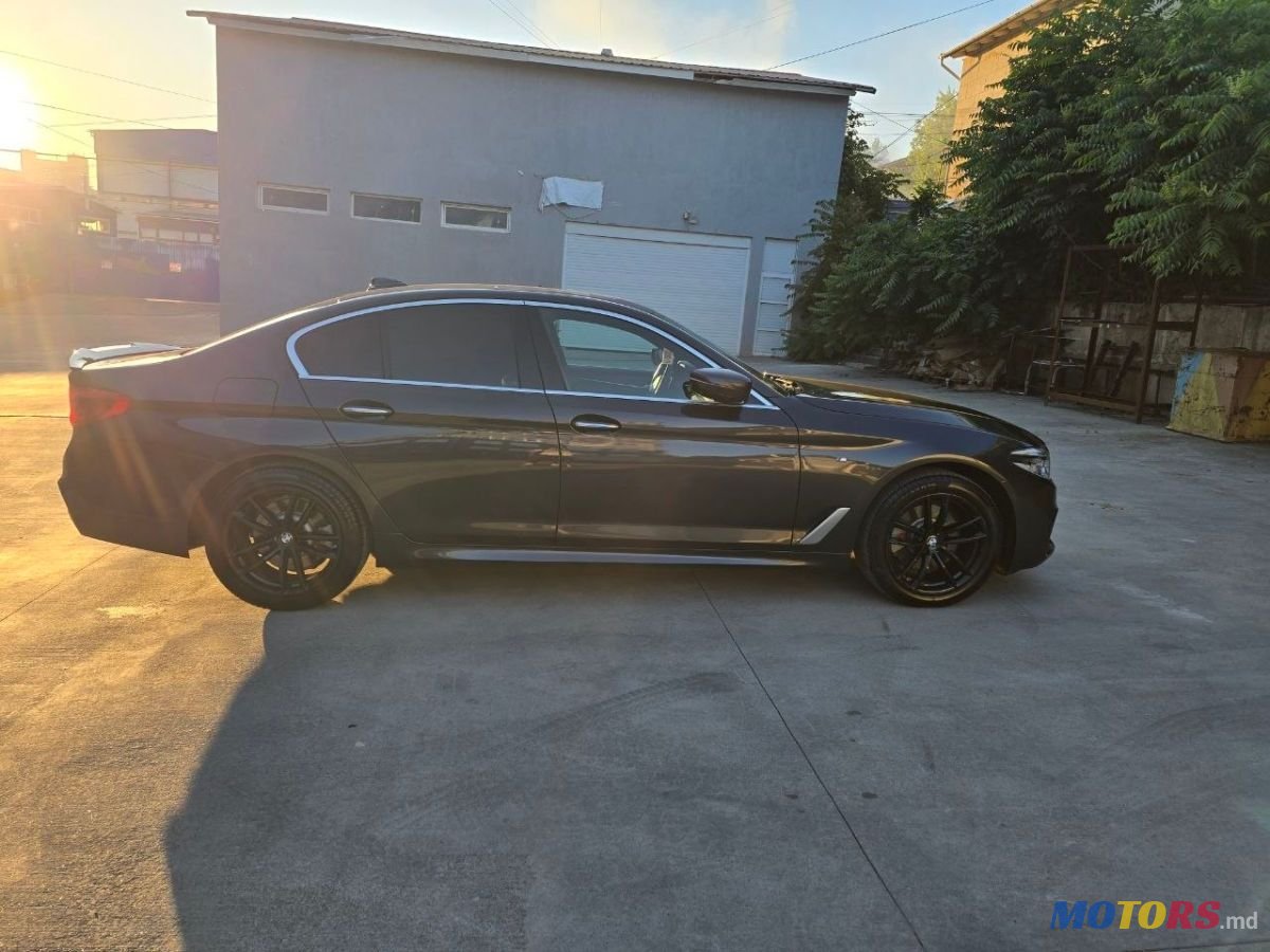 2017' BMW 5 Series photo #2