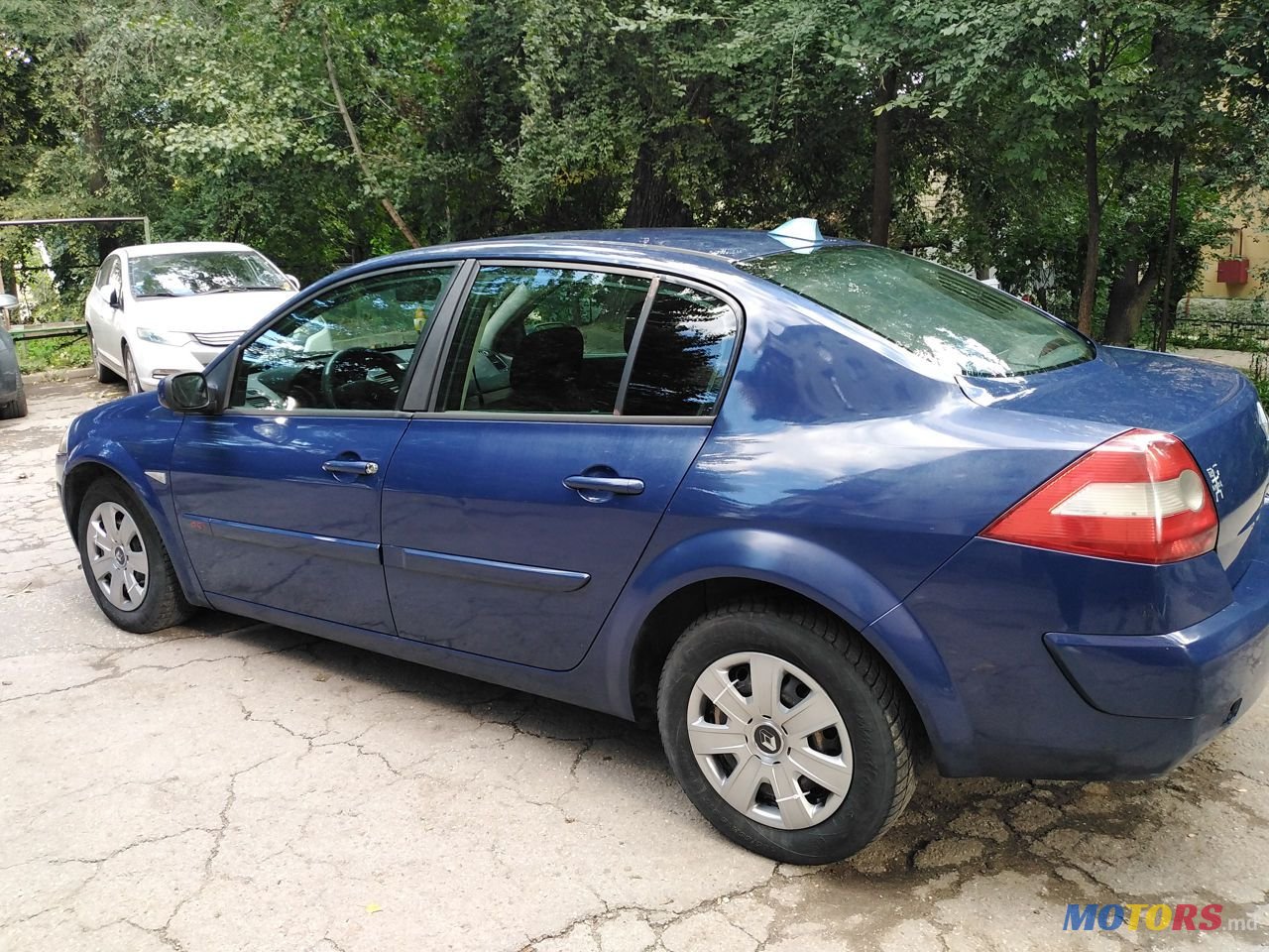 2004' Renault Megane photo #5