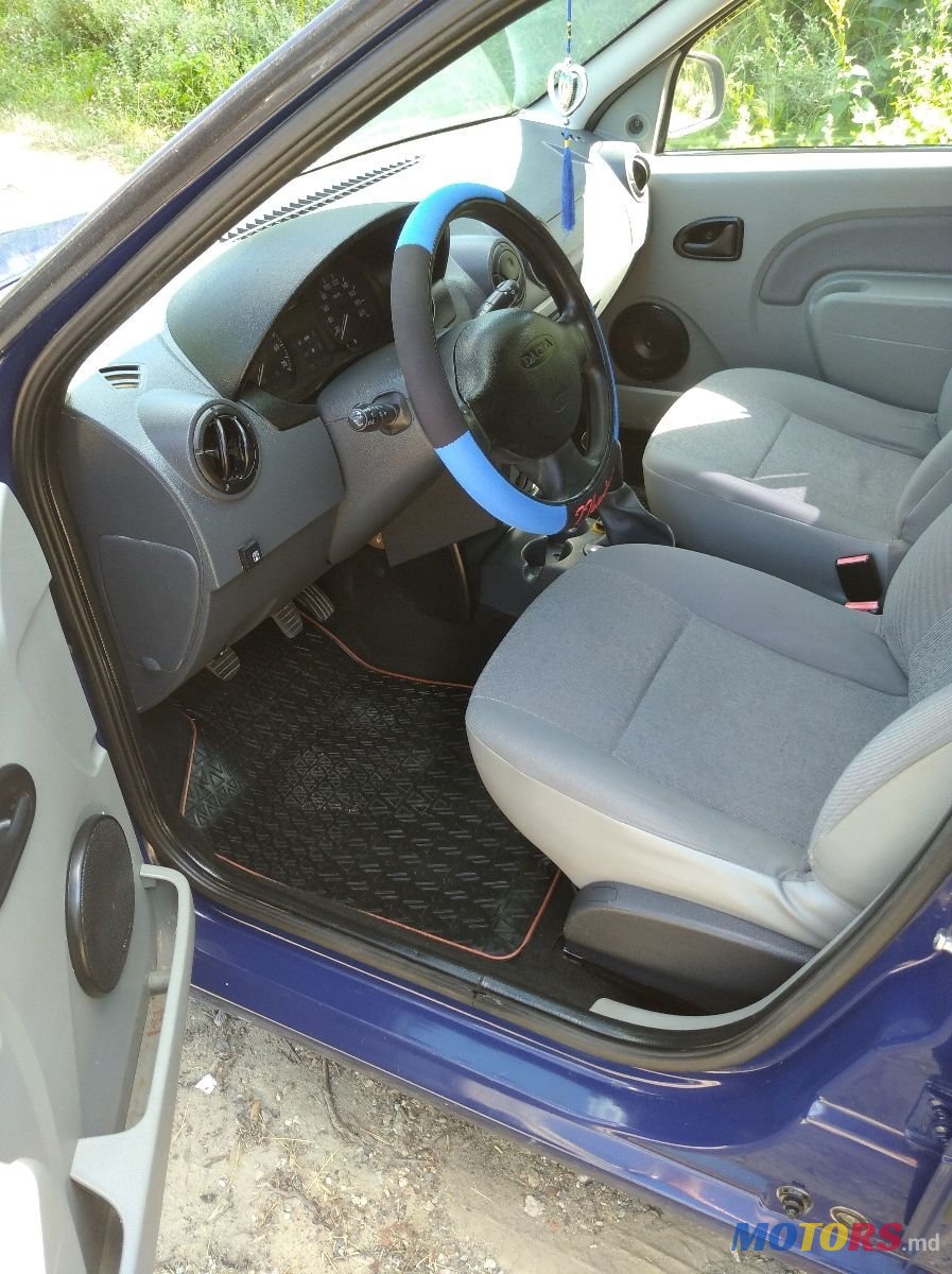 2009' Dacia Logan Mcv photo #6