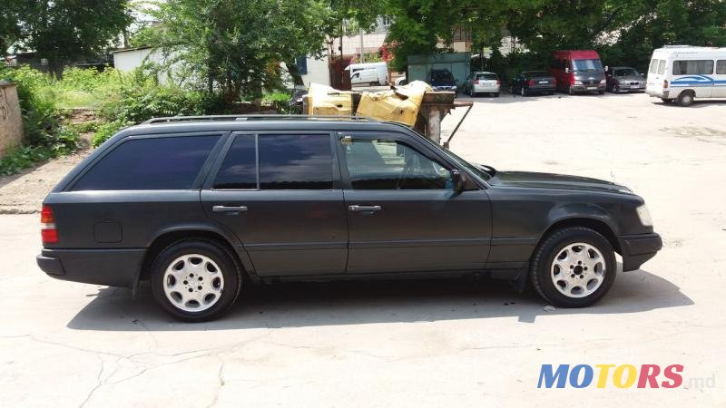 1990' Mercedes-Benz E-Class photo #4