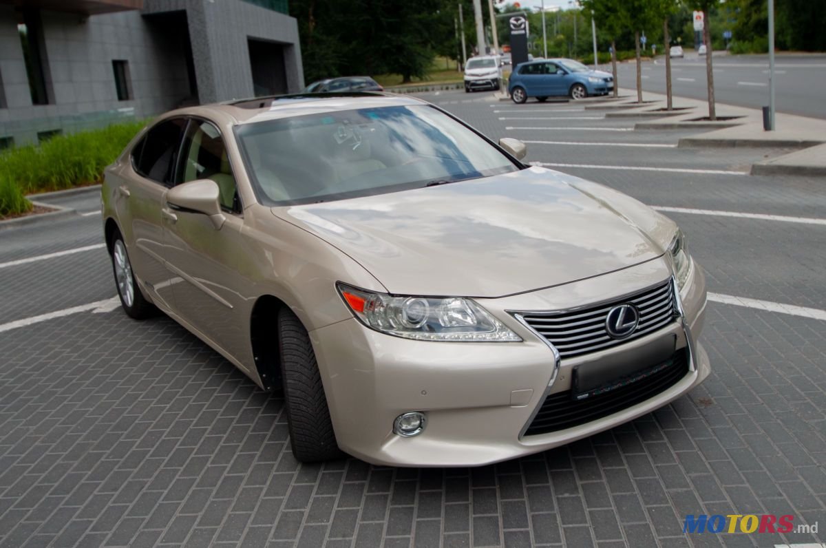 2014' Lexus Es Series photo #1