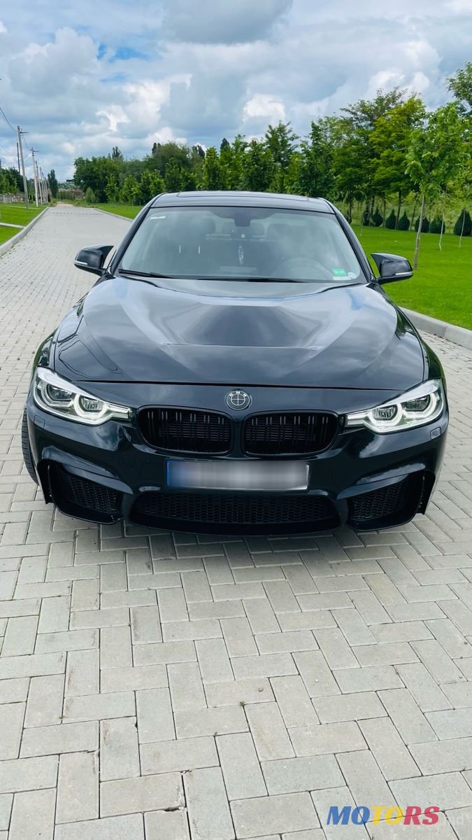 2016' BMW 3 Series photo #1