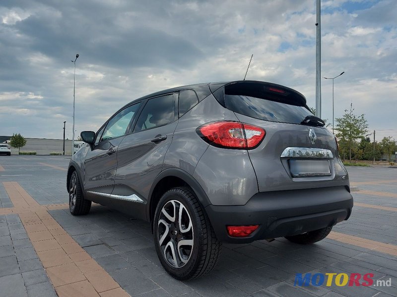 2015' Renault Captur photo #3