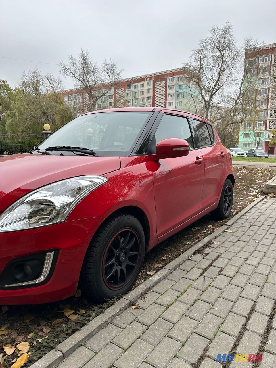 2016' Suzuki Swift photo #2