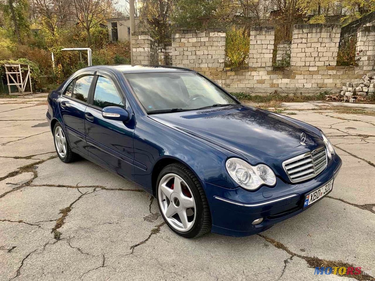 2003' Mercedes-Benz C Класс photo #3