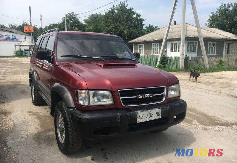 1998' Isuzu Trooper photo #1