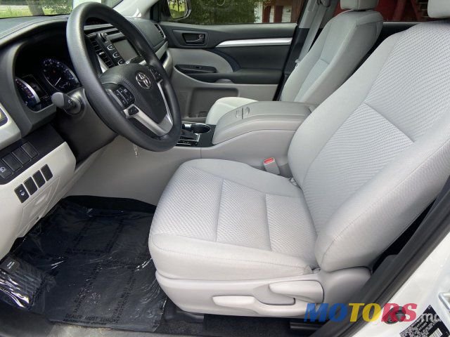 2018' Toyota Highlander photo #6