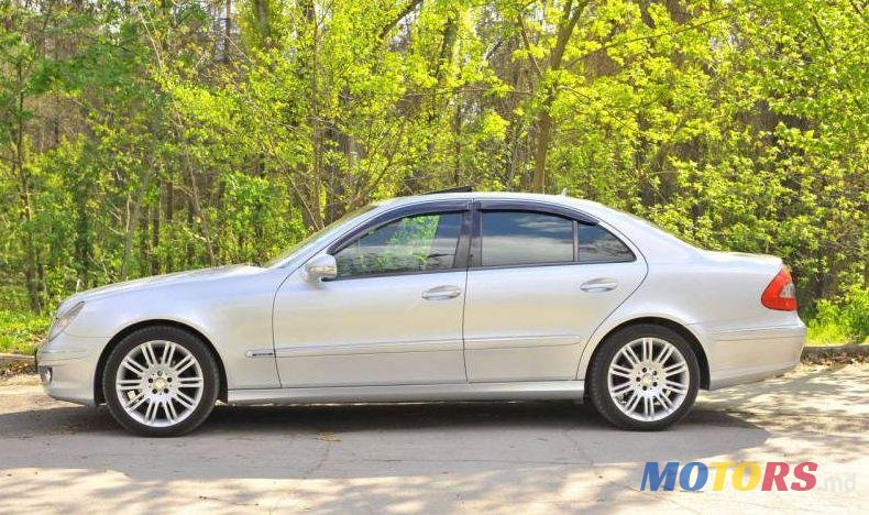 2007' Mercedes-Benz E photo #1