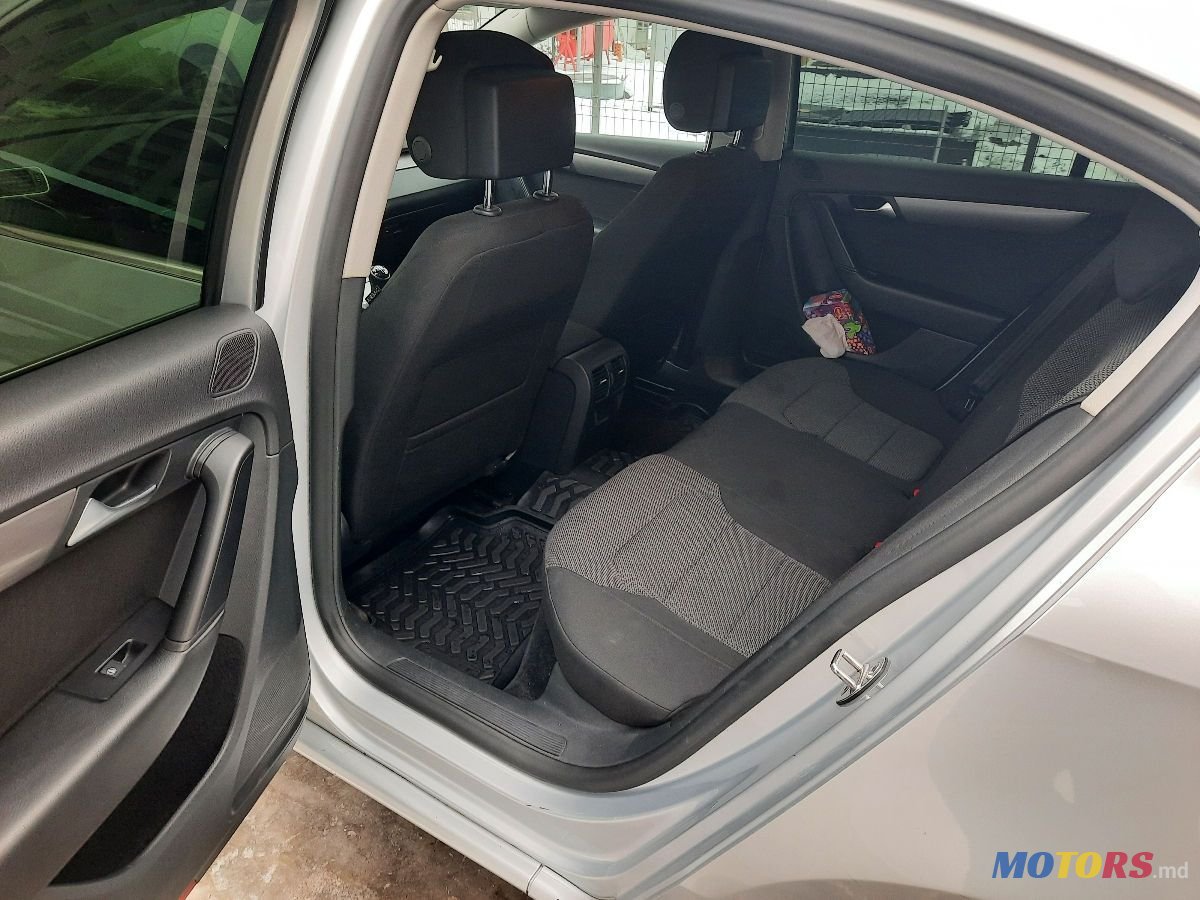 2014' Volkswagen Passat photo #6