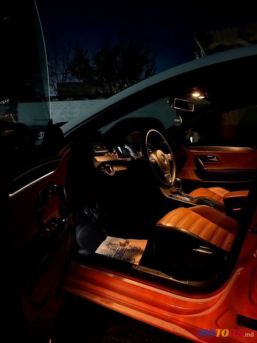 2014' Volkswagen Passat photo #5