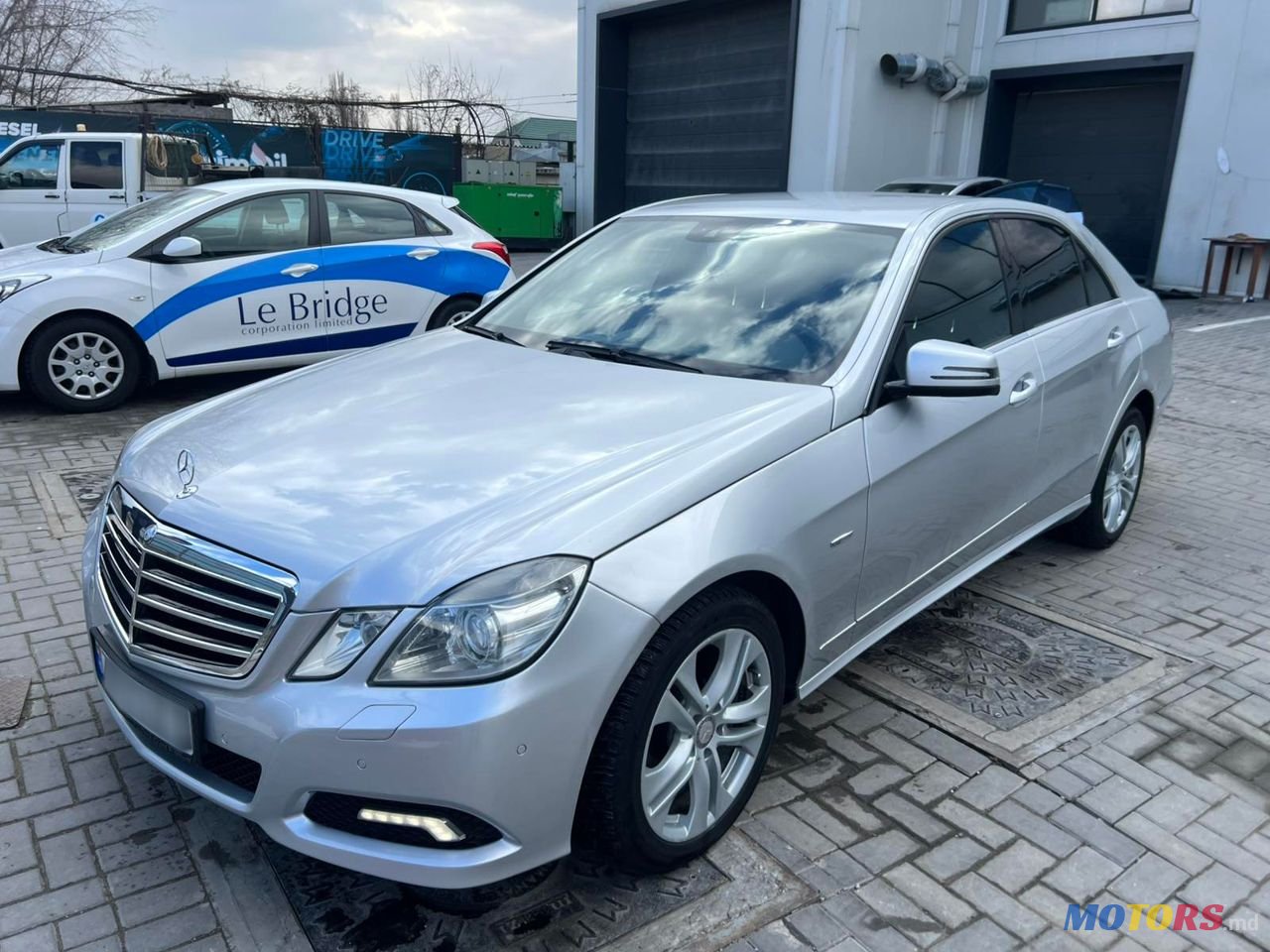 2010' Mercedes-Benz E-Class photo #1