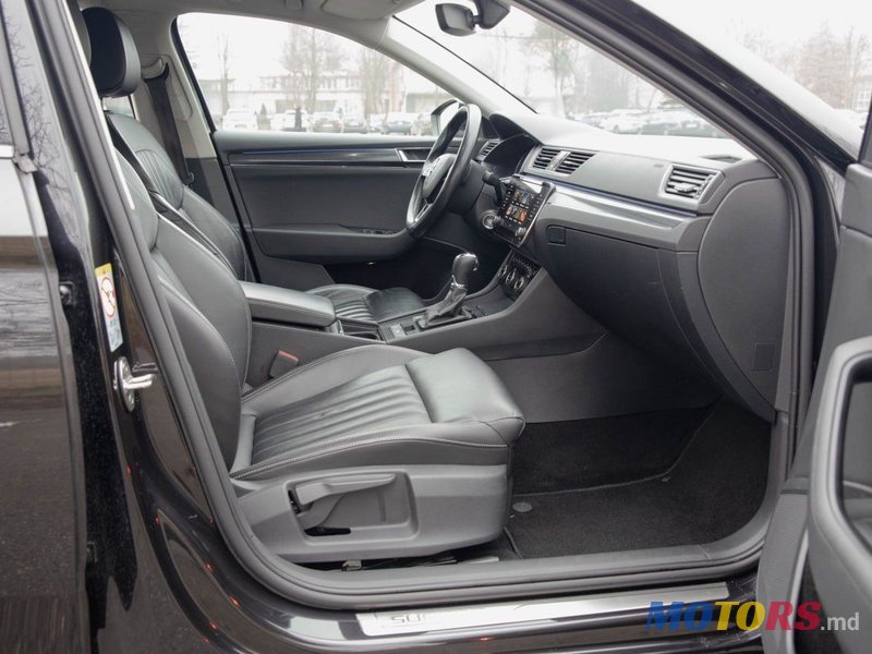 2019' Skoda Superb photo #4