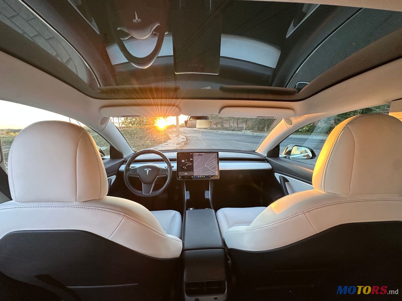 2019' Tesla Model 3 photo #3