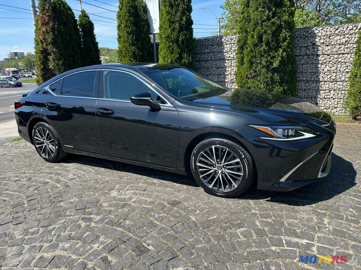 2022' Lexus Es Series photo #2