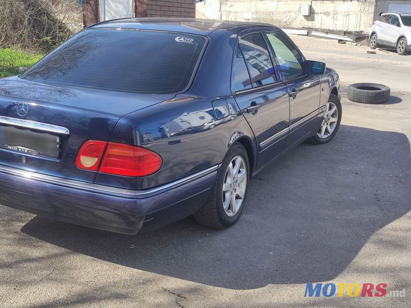 1998' Mercedes-Benz E-Class photo #4