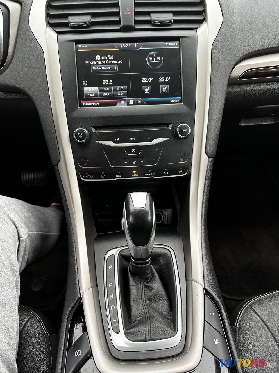 2014' Ford Fusion photo #6